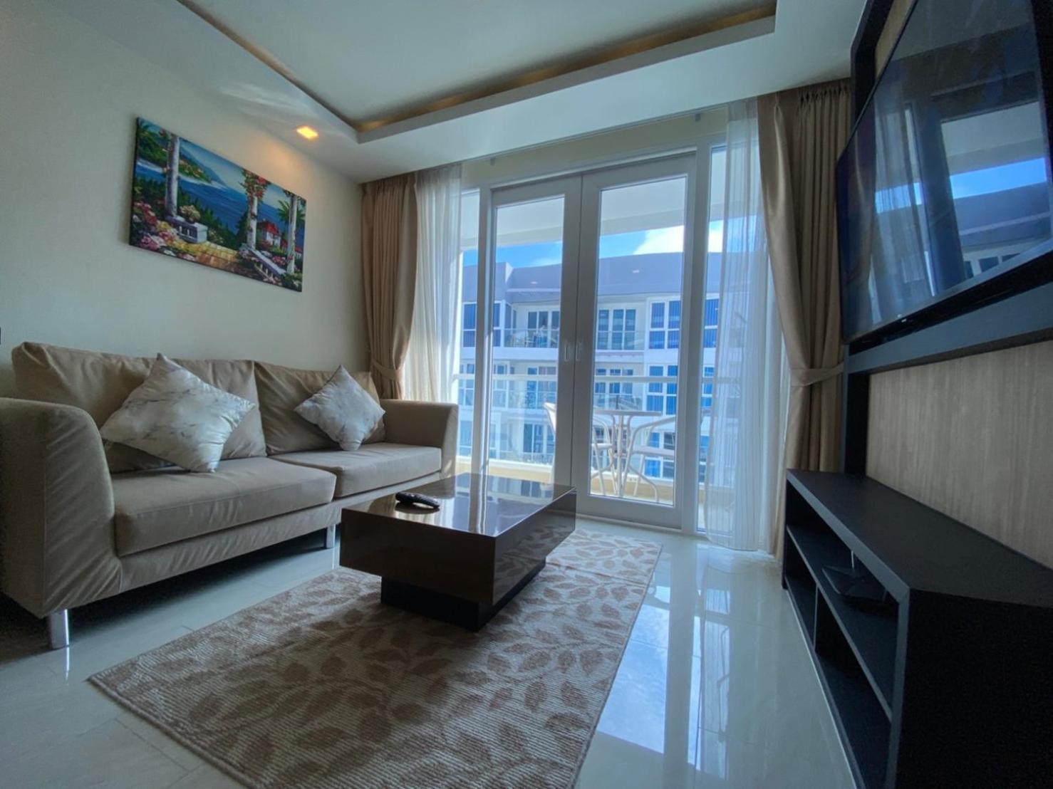 Grand Avenue Suites X Monthstayz Thailand Pattaya Bagian luar foto