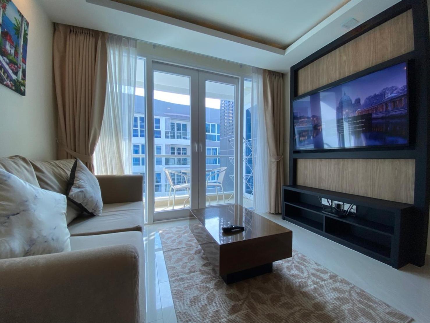 Grand Avenue Suites X Monthstayz Thailand Pattaya Bagian luar foto