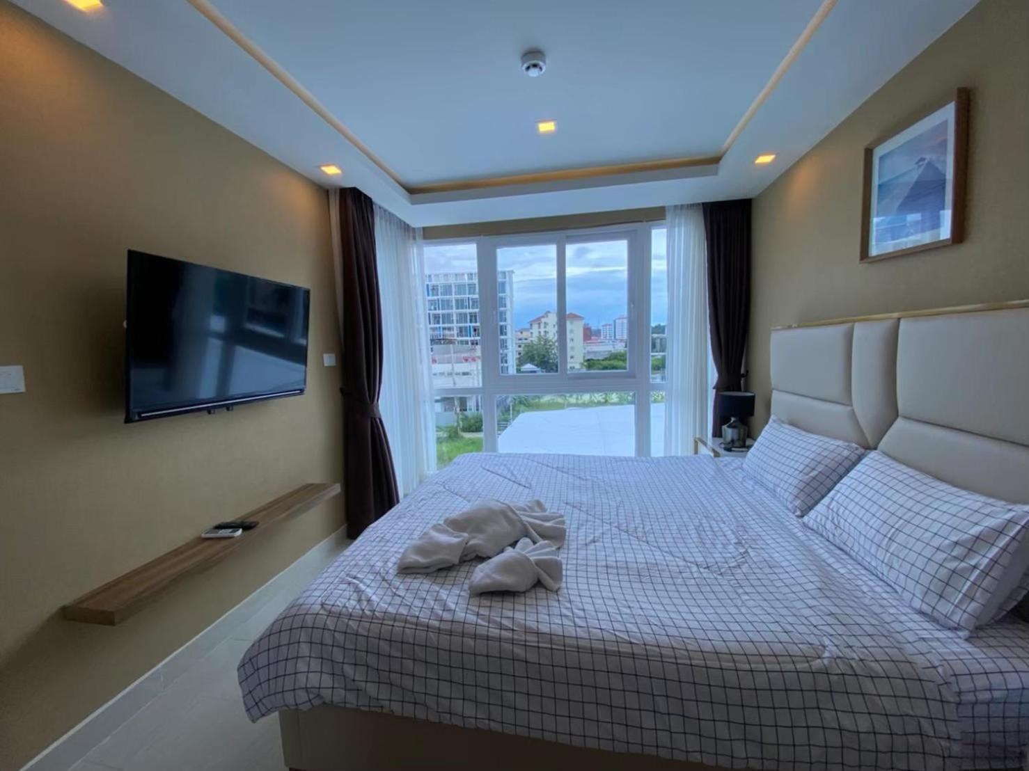 Grand Avenue Suites X Monthstayz Thailand Pattaya Bagian luar foto
