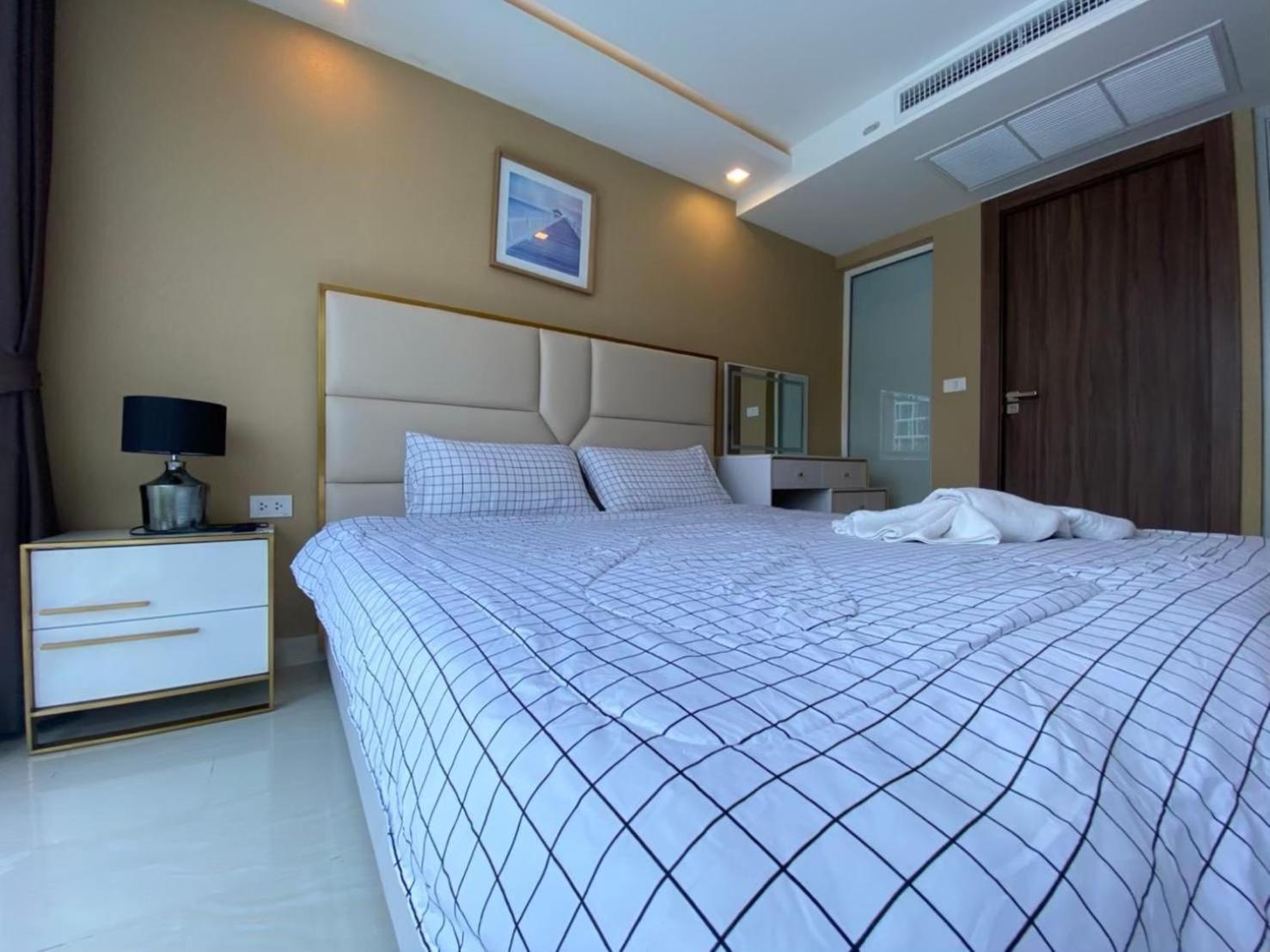 Grand Avenue Suites X Monthstayz Thailand Pattaya Bagian luar foto