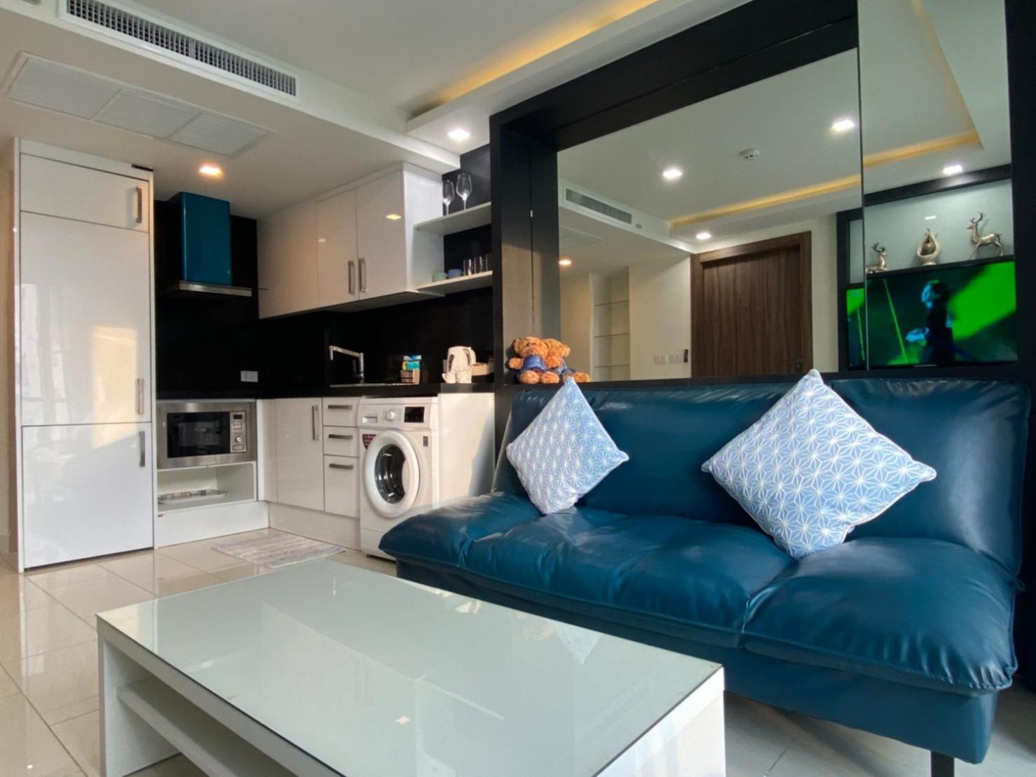 Grand Avenue Suites X Monthstayz Thailand Pattaya Bagian luar foto