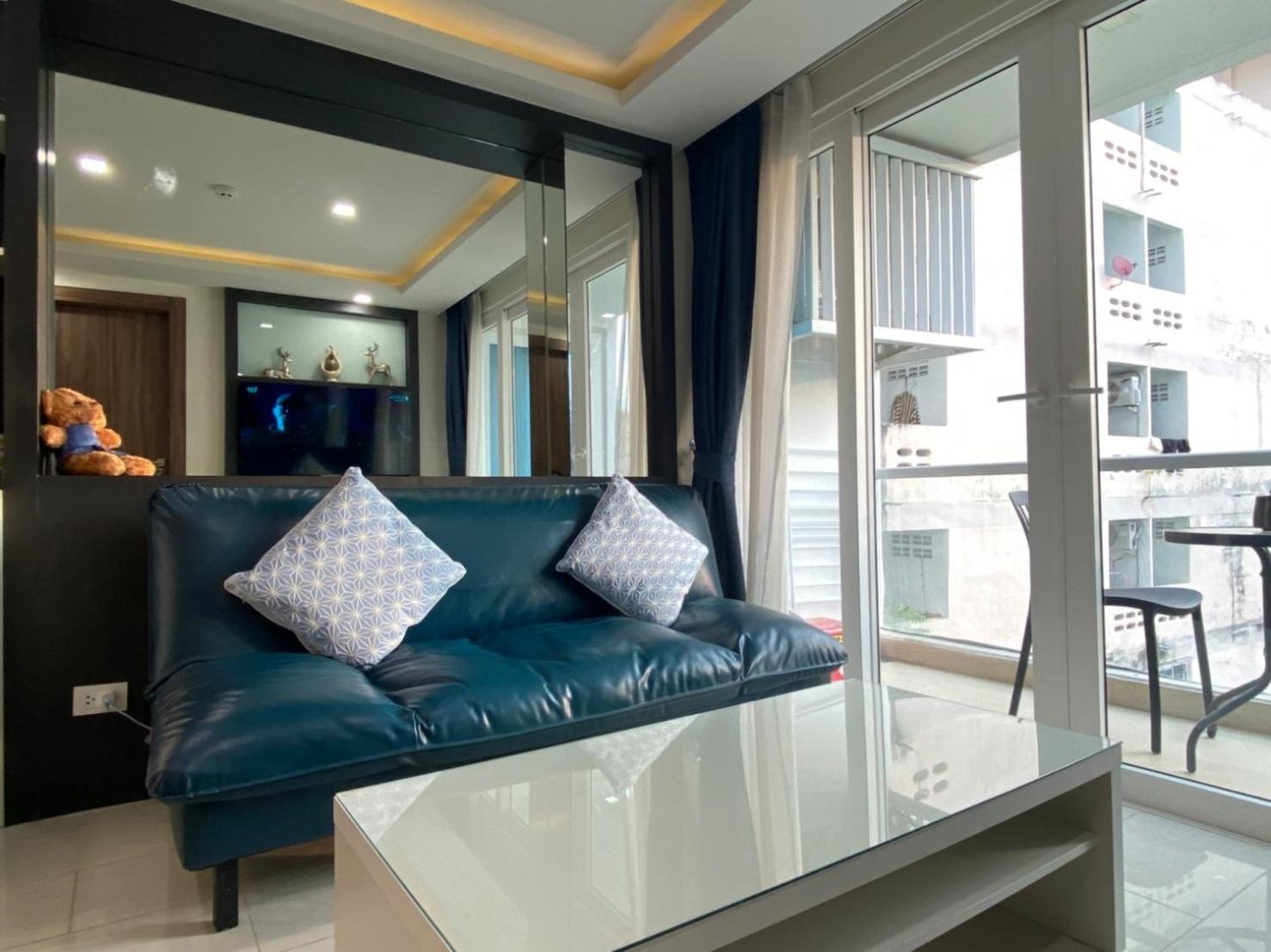 Grand Avenue Suites X Monthstayz Thailand Pattaya Bagian luar foto