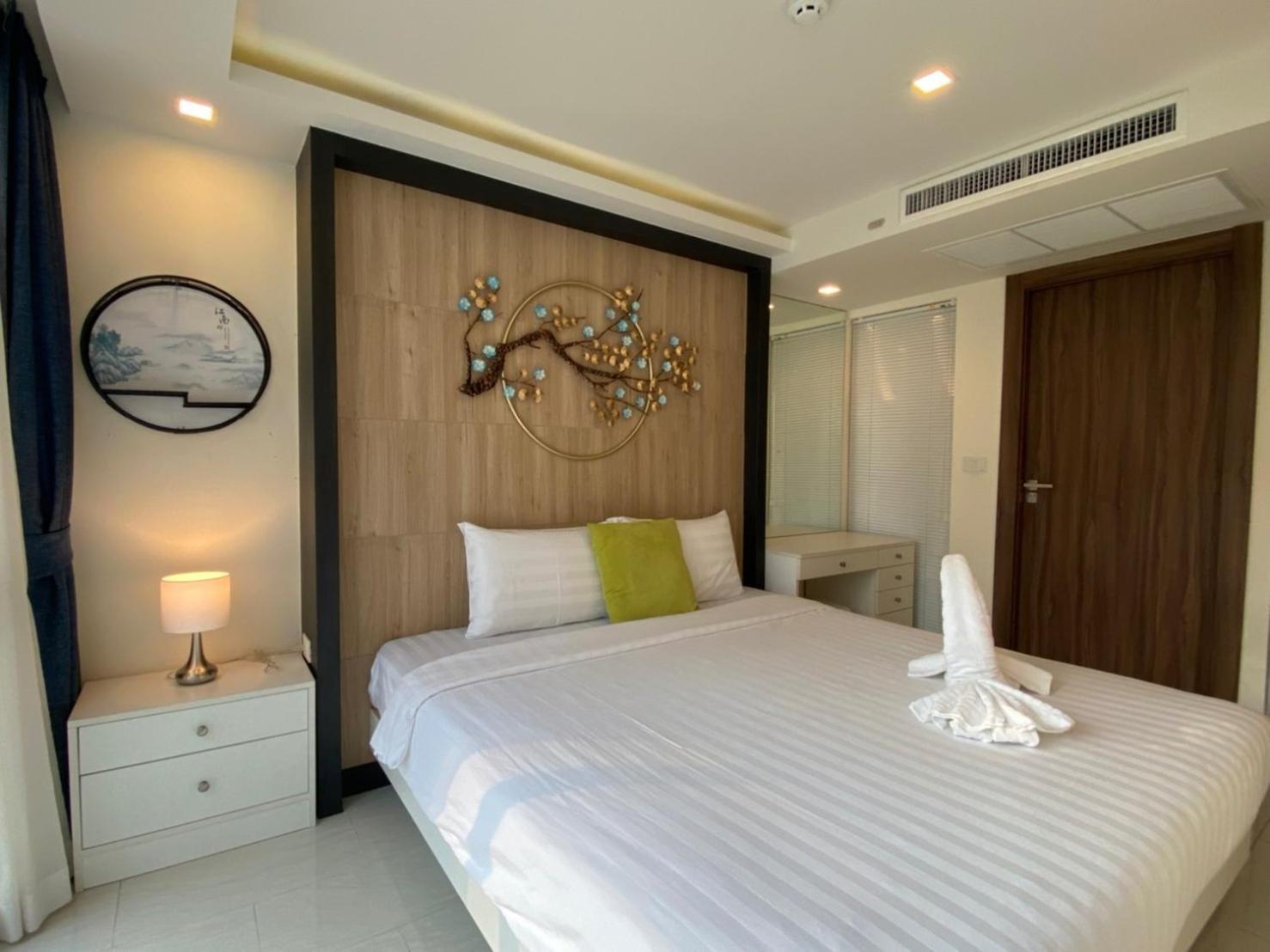 Grand Avenue Suites X Monthstayz Thailand Pattaya Bagian luar foto