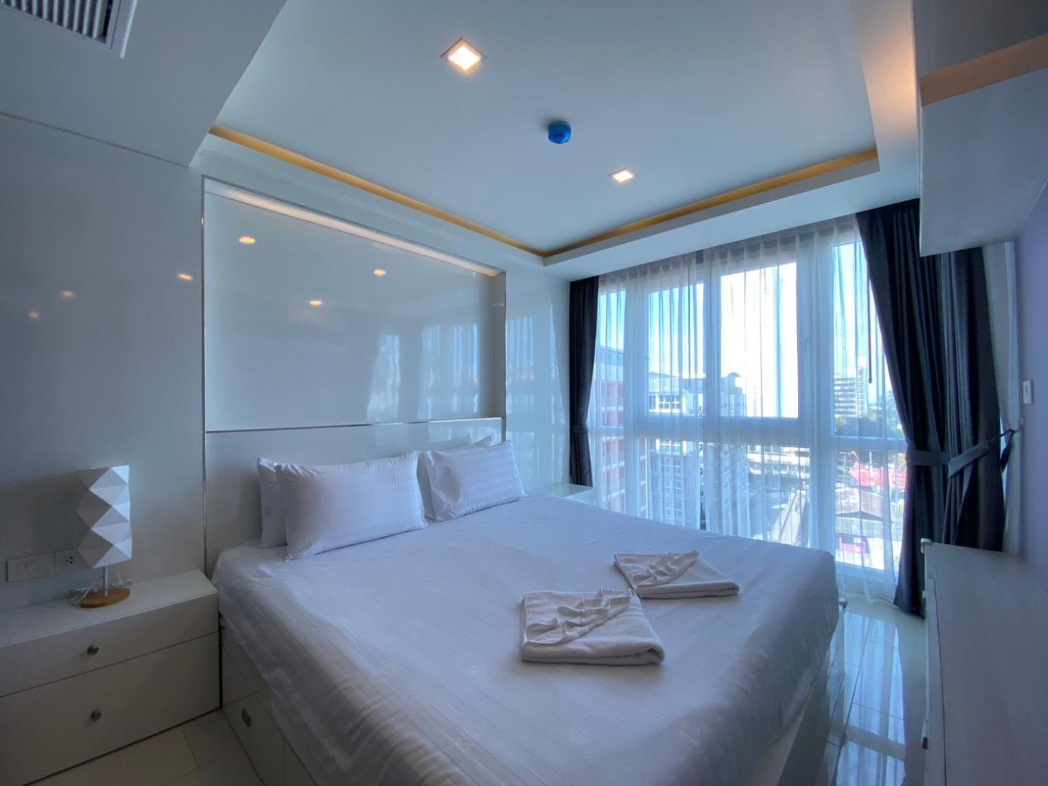 Grand Avenue Suites X Monthstayz Thailand Pattaya Bagian luar foto